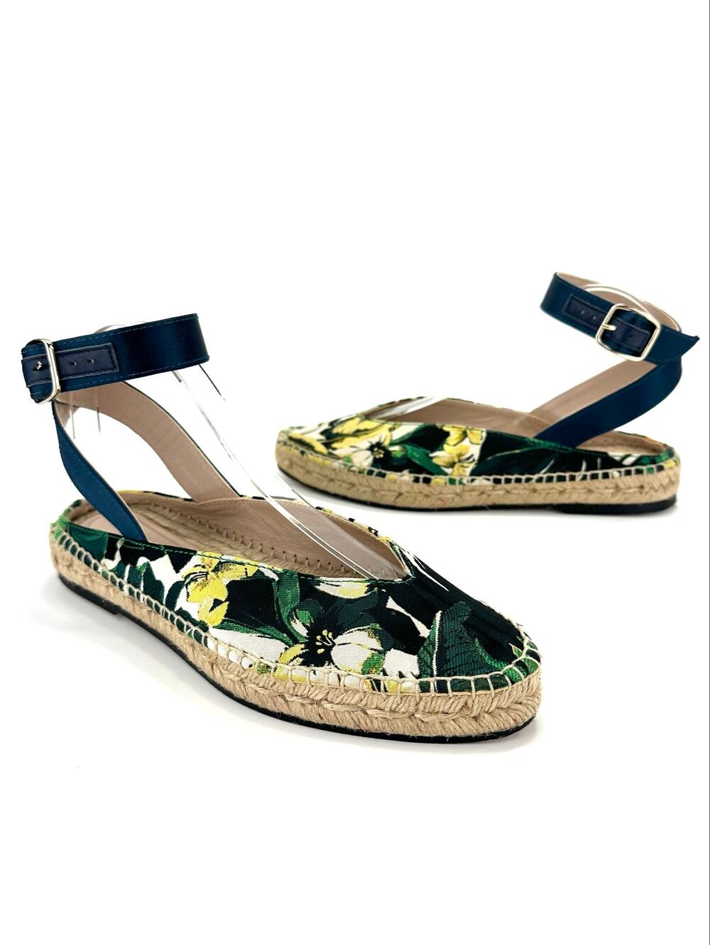 Stuart Weirzman Toga Espadrille Sandal Size 6M Tropical Floral Ankle Wrap New